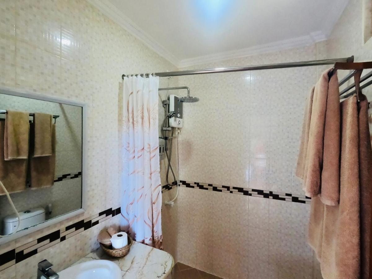 Shamar Guesthouse & Dive Maamigili Island Luaran gambar